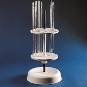 Vertikalus, plastikinis stovas pipetėms, 28 vietų (Kartell) Vertikalus, plastikinis stovas pipetėms, 28 vietų (Kartell)