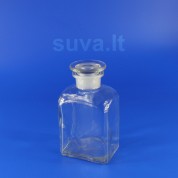 Plačiakaklis, stačiakampis, skaidraus stiklo buteliukas su pritrintu kamščiu (500 ml) Plačiakaklis, stačiakampis, skaidraus stiklo buteliukas su pritrintu kamščiu (500 ml)